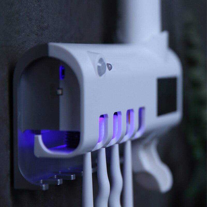 Диспенсер и стерилизатор за четири четки за зъби в едно и паста