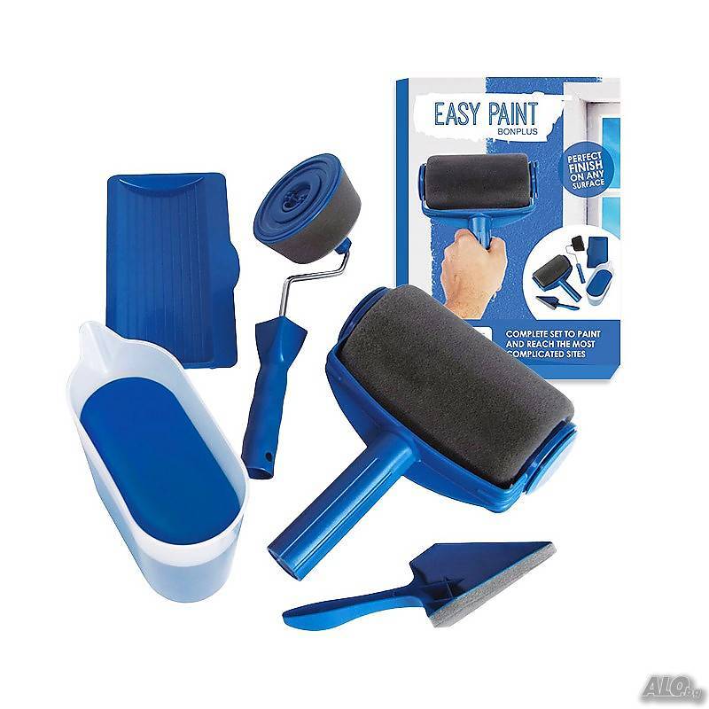 Paint roller set with tank