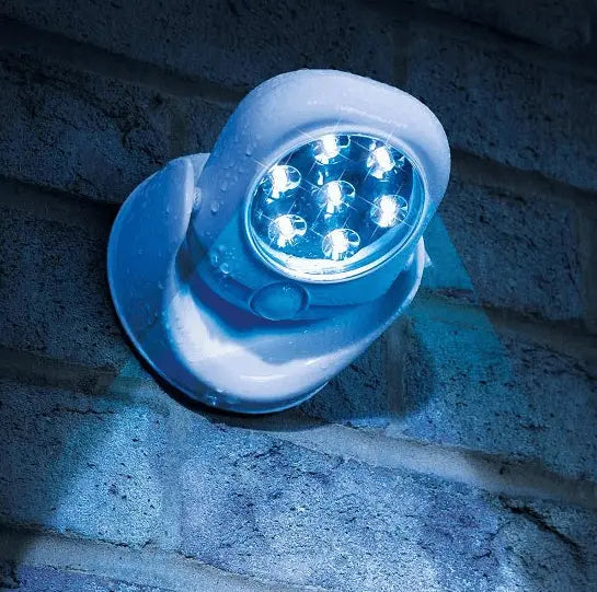 LED lamp with motion sensor, Battery operated Aventra Store
