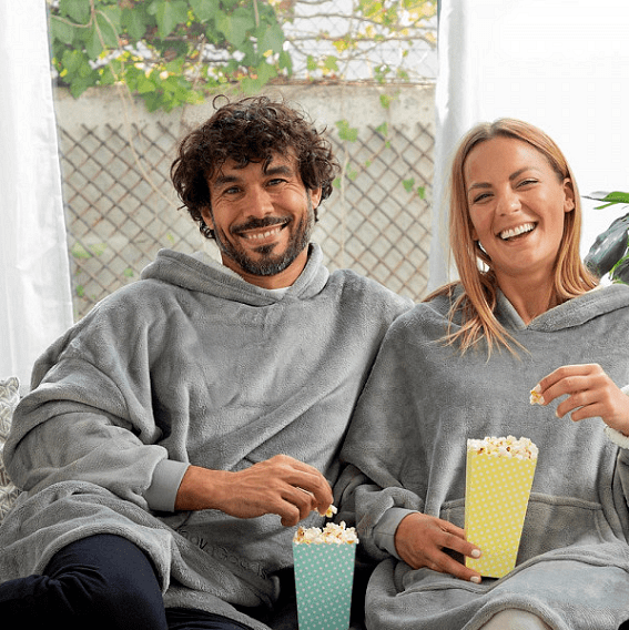 Плюшено, пухкаво одеало с ръкави