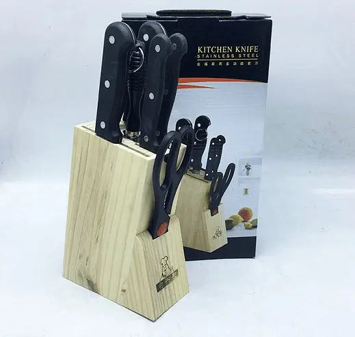 Kitchen set with knives, sharpener and scissors Aventra Store