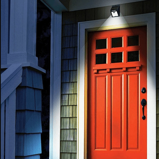 Соларна LED лампа с датчик за движение, Перфектна за поставяне на открито